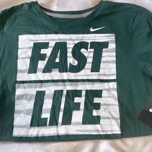 NWT Women’s Nike T-shirt